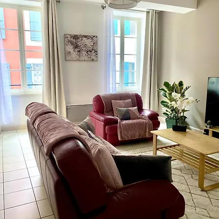 Apartment T3 Situe Pres De La Place Carnot *